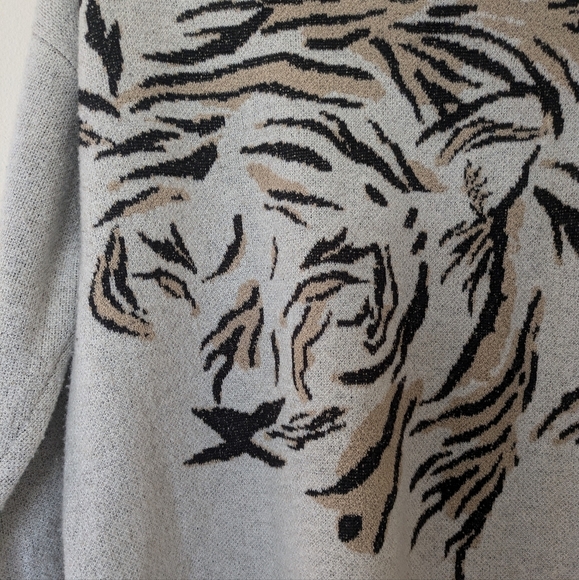 Chico's Tiger Geometric Sweater Cream Tan V Neck Animal Print Boho Womens sz L - Picture 7 of 13